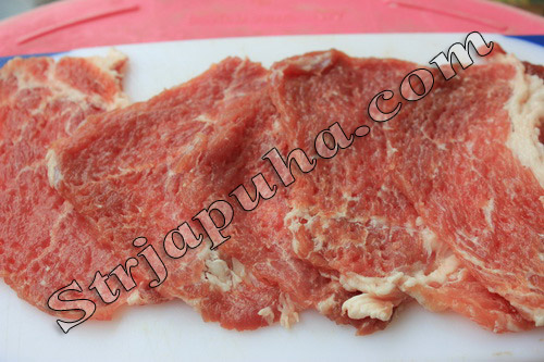Мясные клубочки из слоеного дрожжевого теста с грибами Мясные клубочки из слоеного дрожжевого теста с грибами